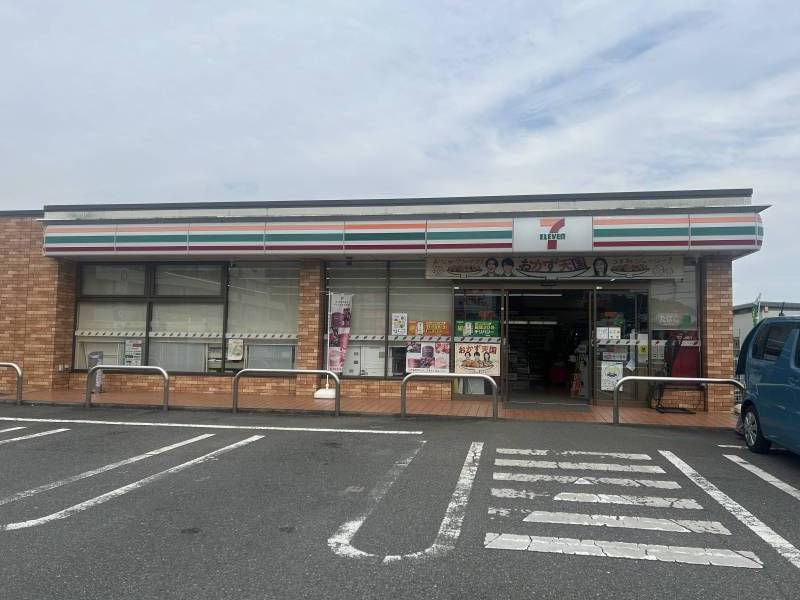コンビニ３０秒　敷地トナリ