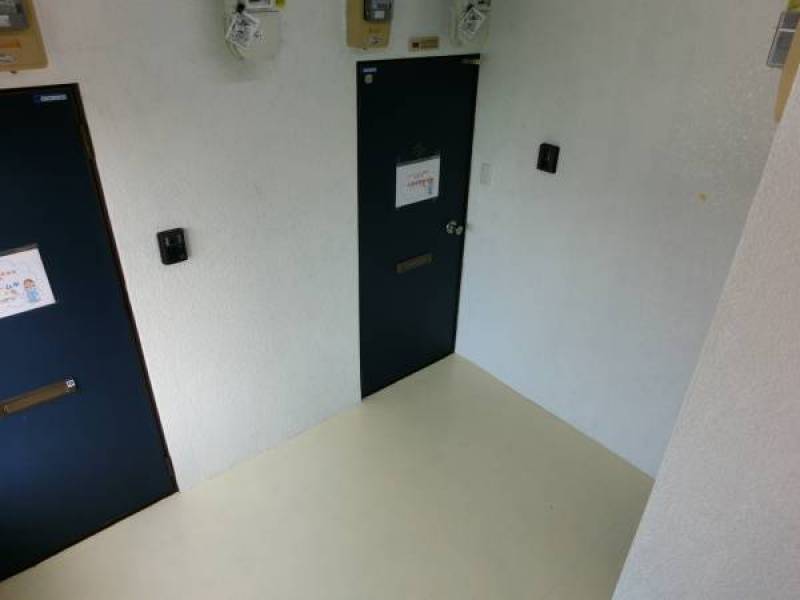 右側　202号室
左側　203号室