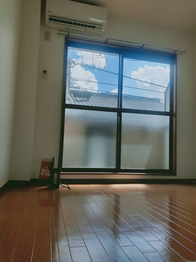 南向きベランダなので、お洗濯物がよく乾きますよ。