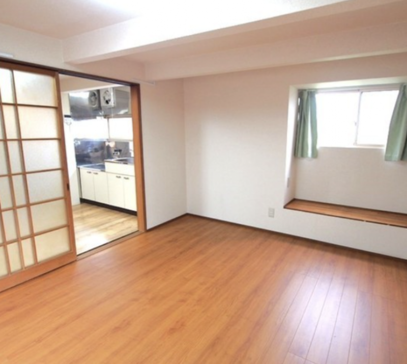 1F　明るいお部屋です　エアコン付き