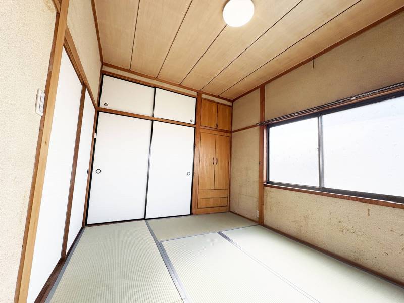 ２階にはもう一つ、収納たっぷり空間の和室があります！