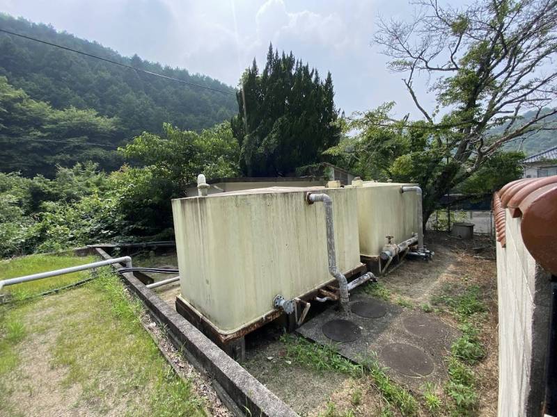 源泉温泉タンク