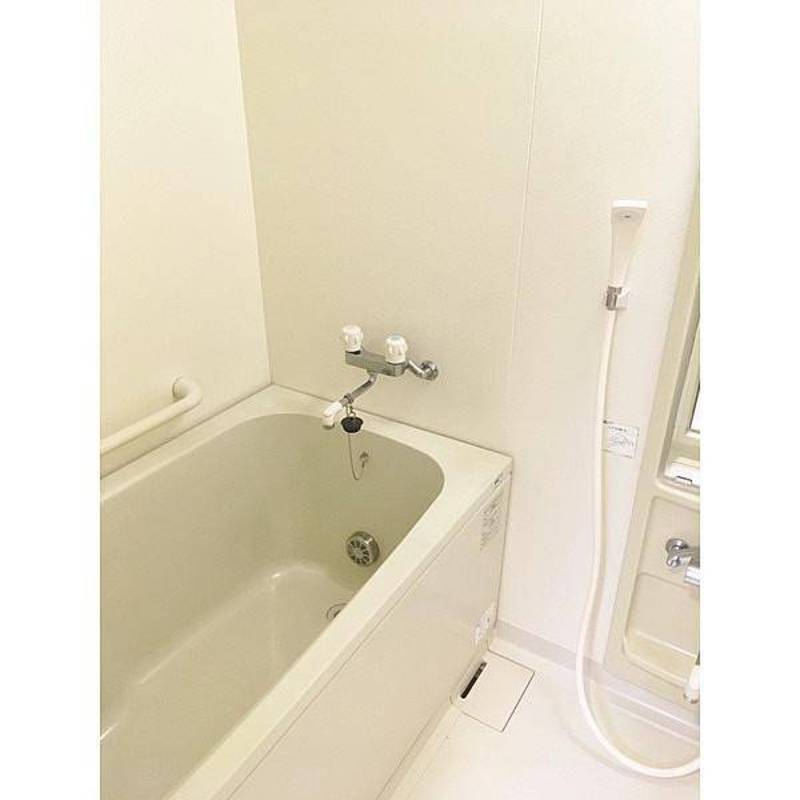 お風呂は広いですが、追い焚きできないのが残念です。