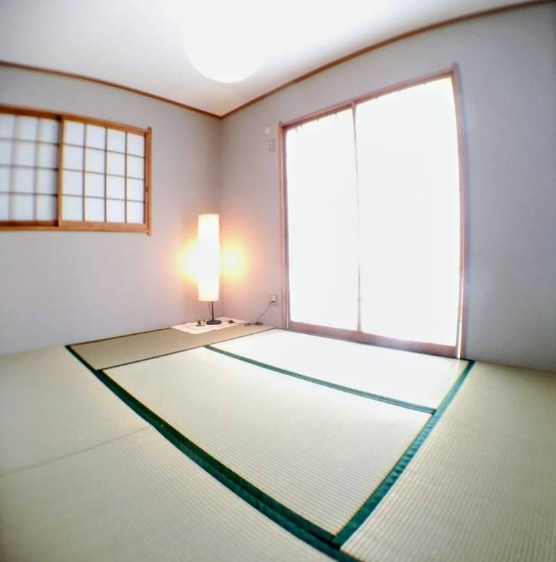 落ち着いた和室