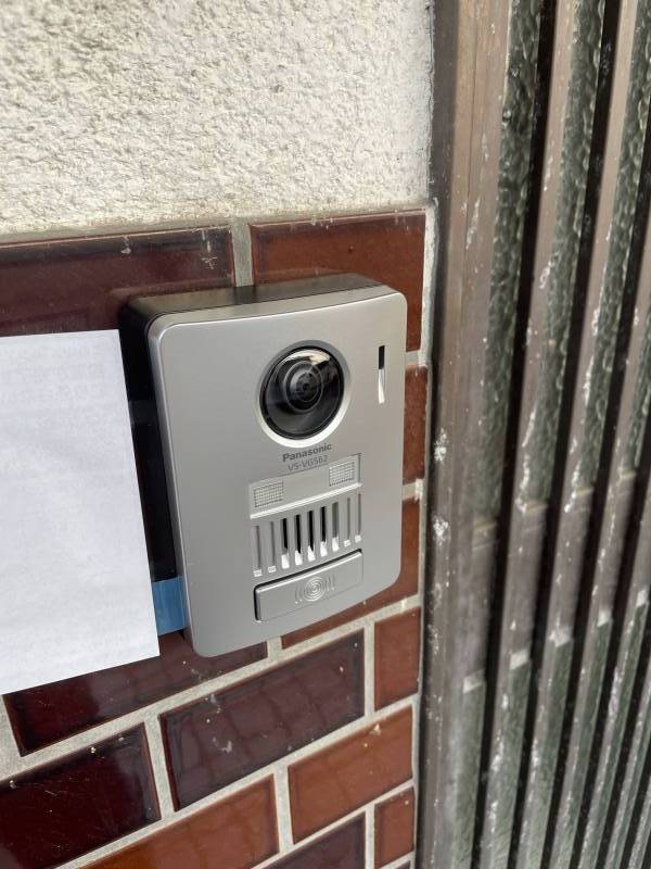 カメラ付きインタホン新設。