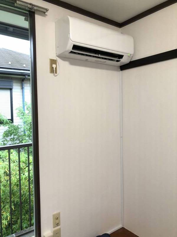 1階LDKと２階和室にエアコン設置されています。