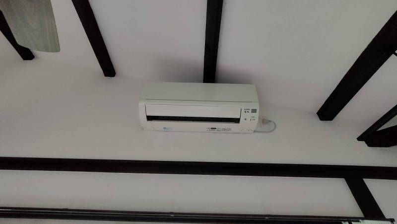 大きいエアコンもついています！