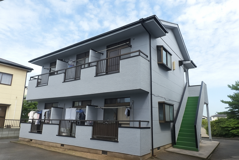 外壁屋根の塗装も終わっており比較的きれいです。