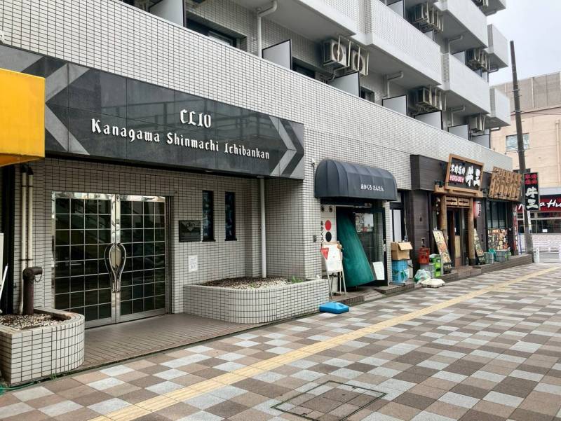 日中に撮影した外観です。