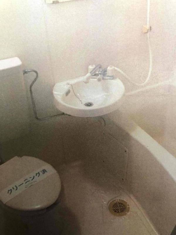 3点ユニットバスは機能的。