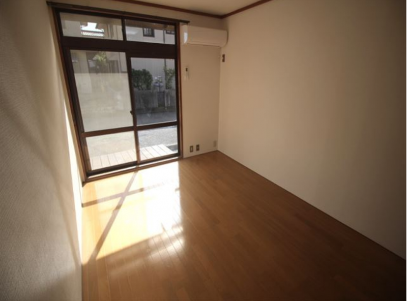 エアコン付きです。