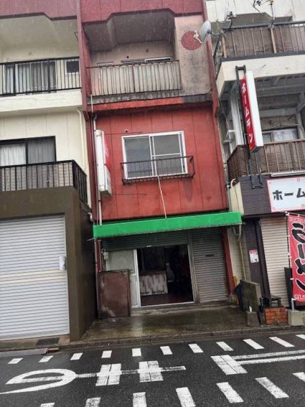 ♪1階部分は元テナントでガレージでも♪