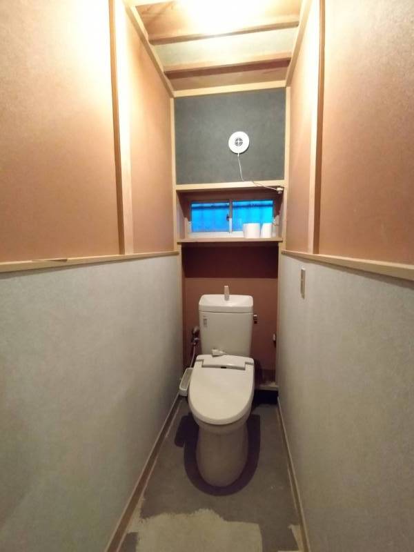 トイレもリフォーム済♪床も張り替え済です！