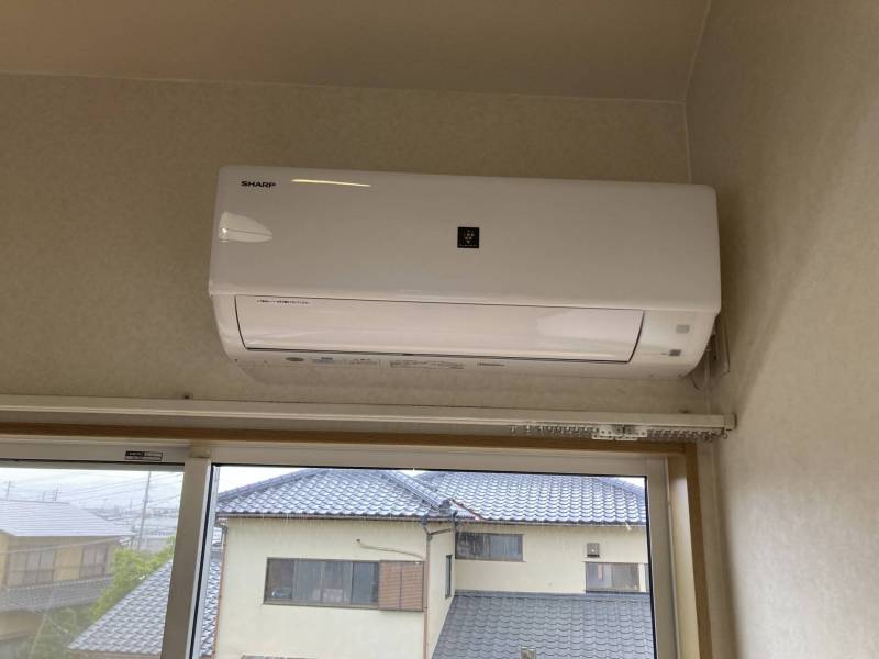 エアコン1台新品です。