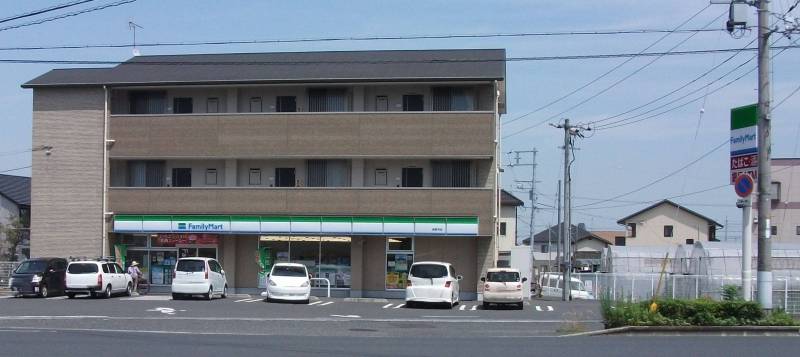 ☆コンビニあります。