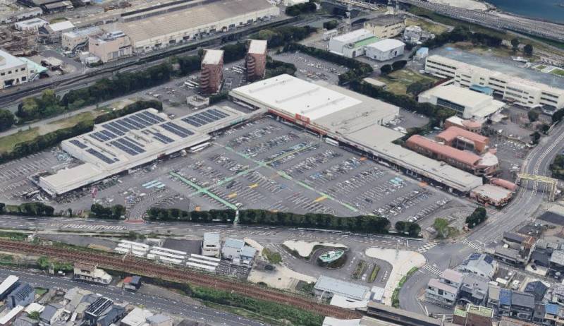 イオンタウン蒲原　徒歩8分