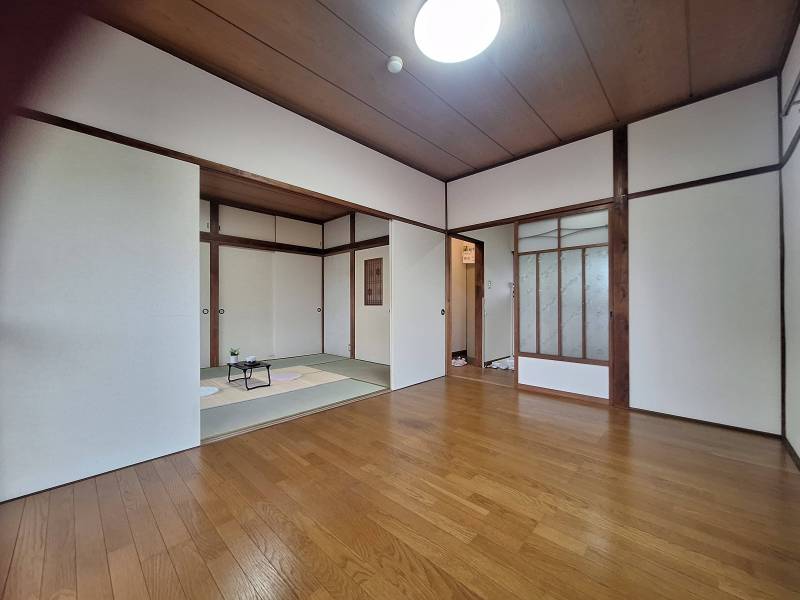 開口も大きく、使い方の自由度が高いお部屋です。