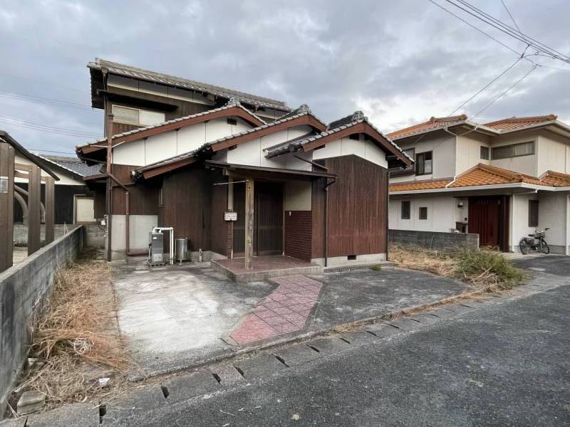 家族に嬉しい一戸建て！人気の西岐波校区です。