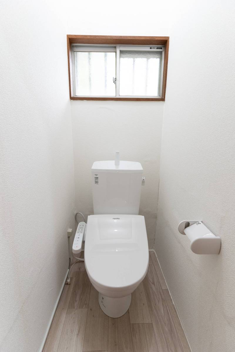 トイレは新品フルリフォーム！