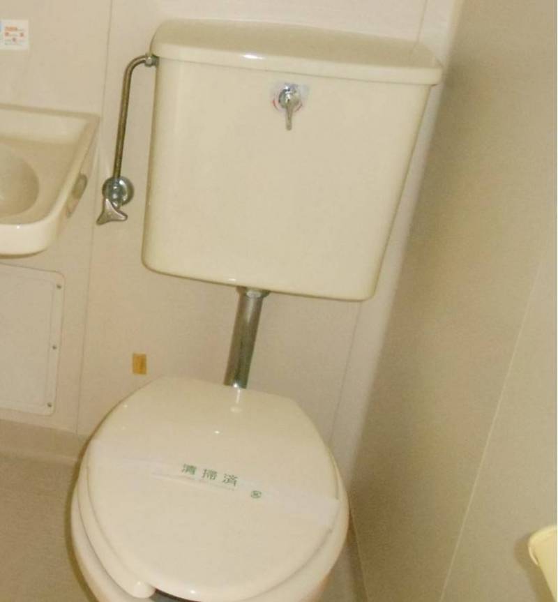 ユニットバス内のトイレ