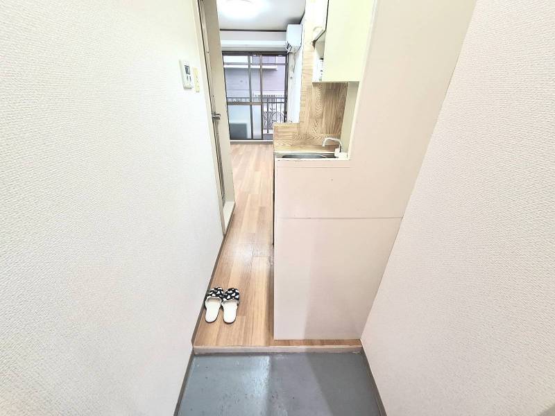 玄関から見た全体