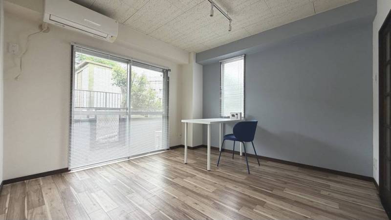 角部屋で明るいお部屋です