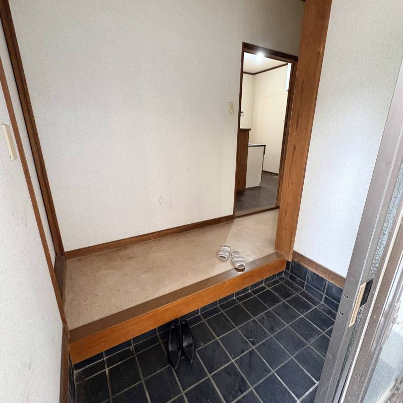 広い玄関です。