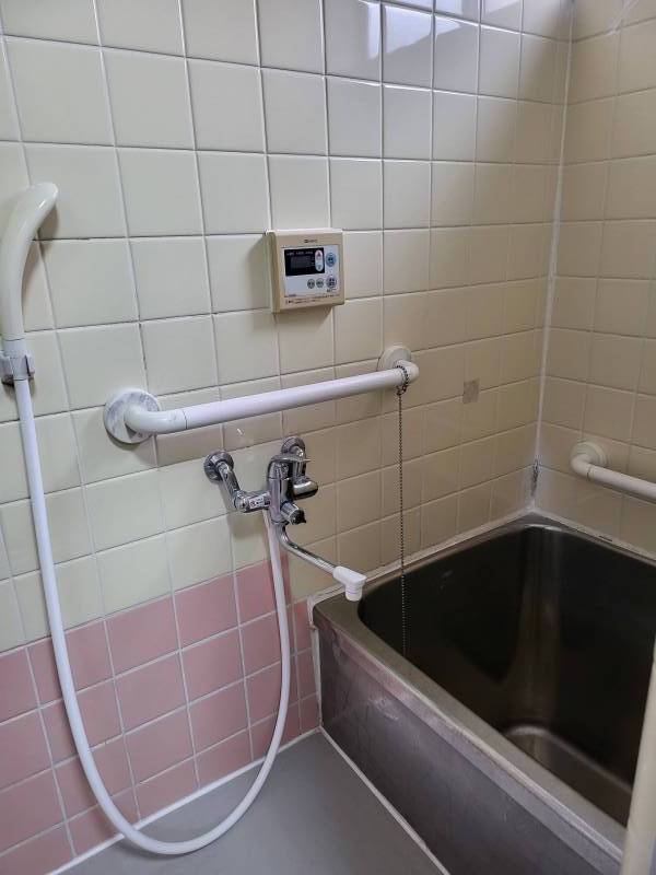 シャワー付き、お風呂。シングルレバー。