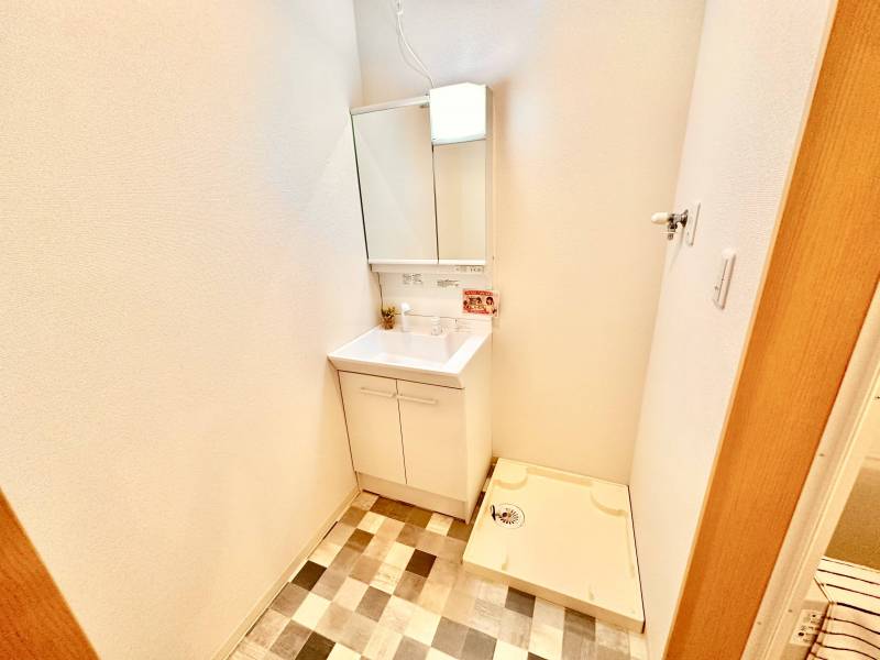 綺麗な二面化粧台！