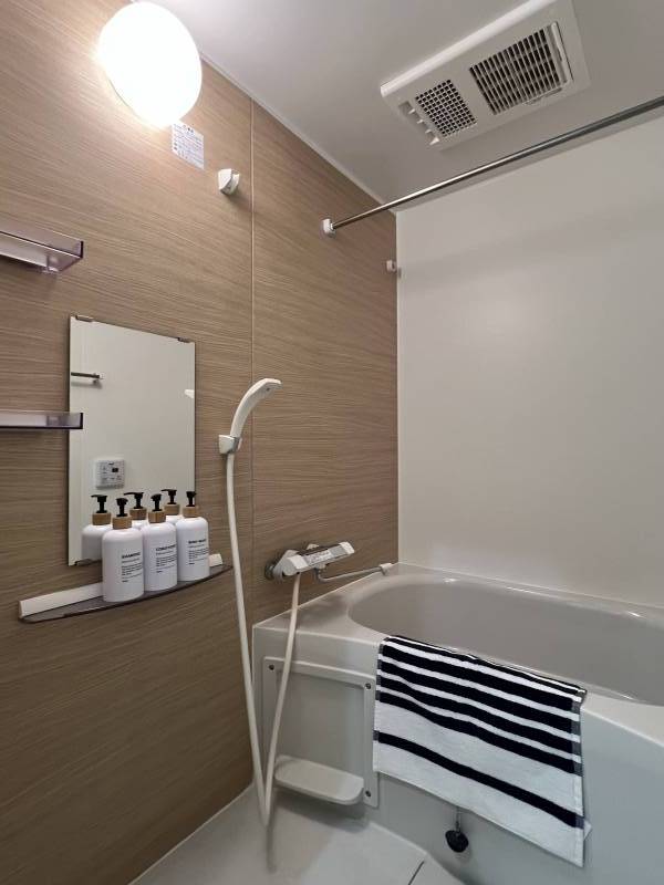 寒い日は浴槽でゆっくりお寛ぎ下さい♪