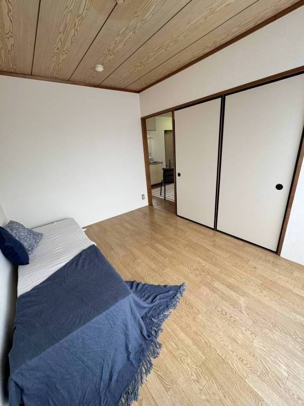 参考写真。203のお部屋は和室になります。収納も有り。