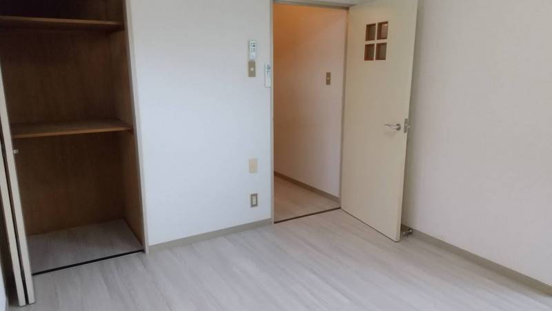 収納付きです。