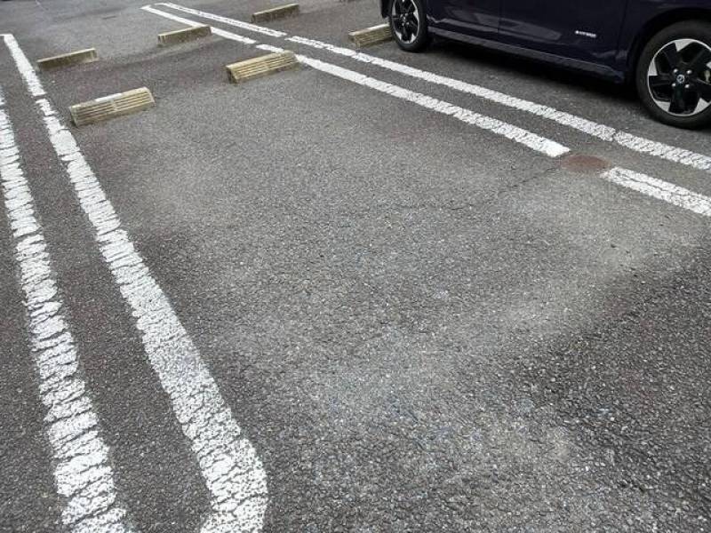敷地内駐車場。2台駐車可能です☆