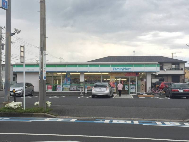 最寄りコンビニまで徒歩5分