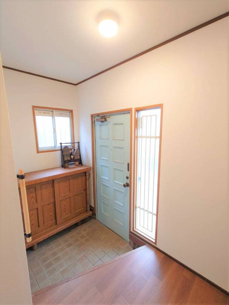 玄関にはステキなシューズボックスもあります！