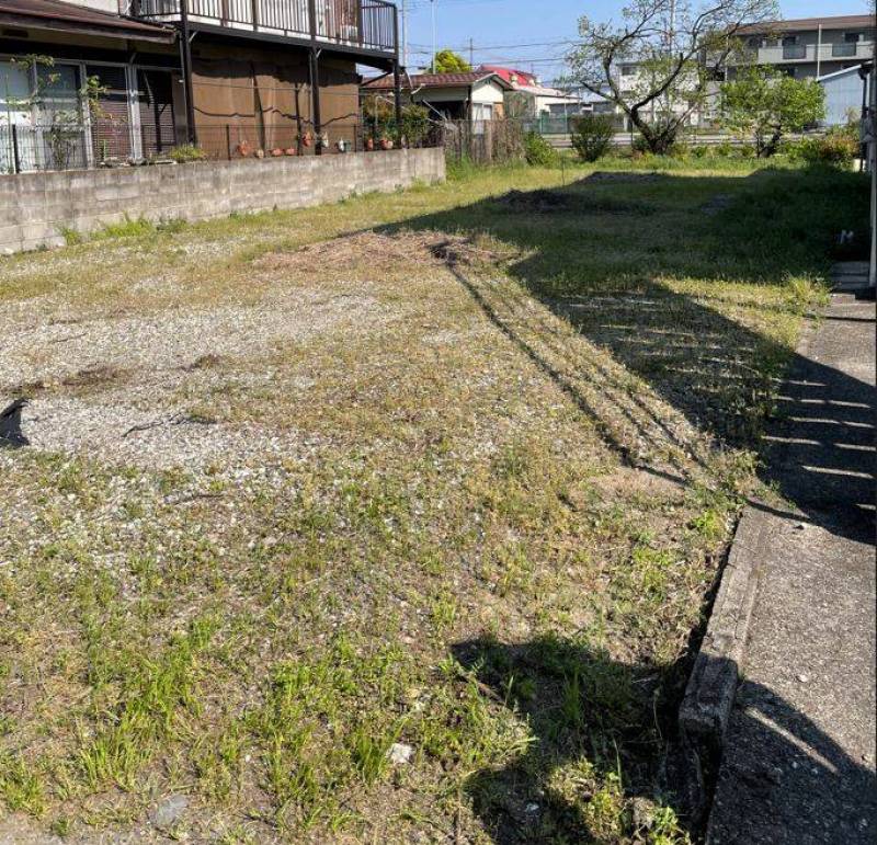 区画整備していないため、駐車場は無料です。