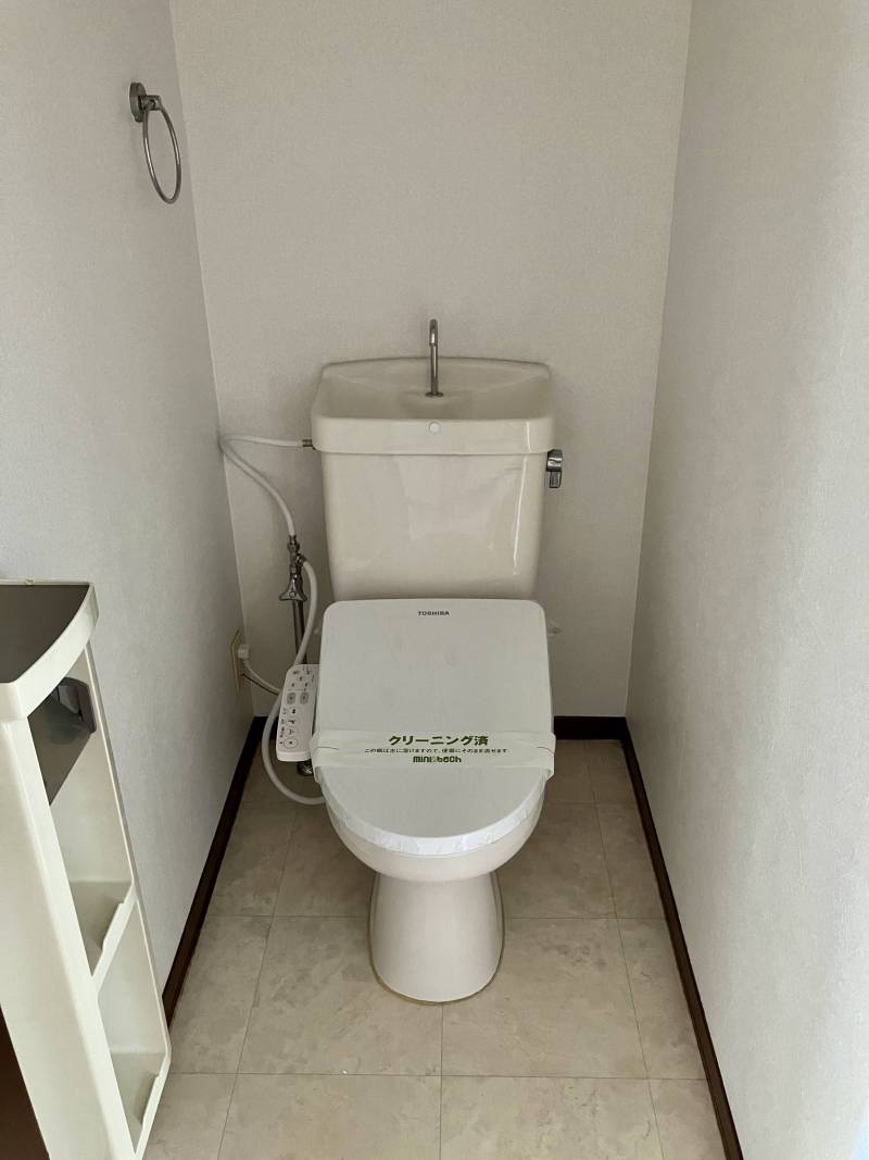 新品のウォシュレット付けました。