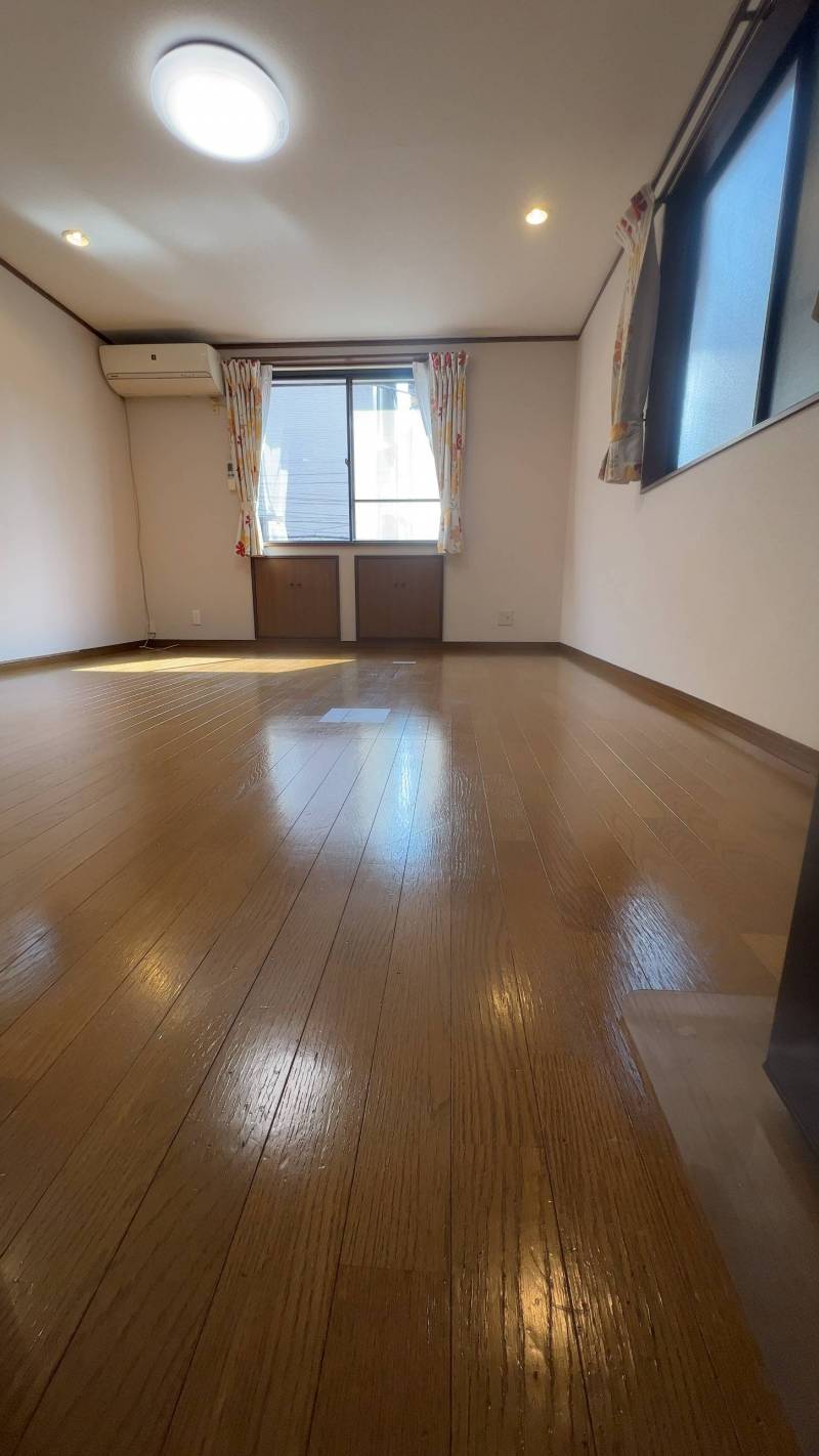 広々リビングダイニング