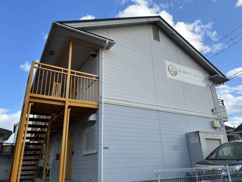 外観が「かわいい」と評判です♪　～春の風とマリーゴールド～