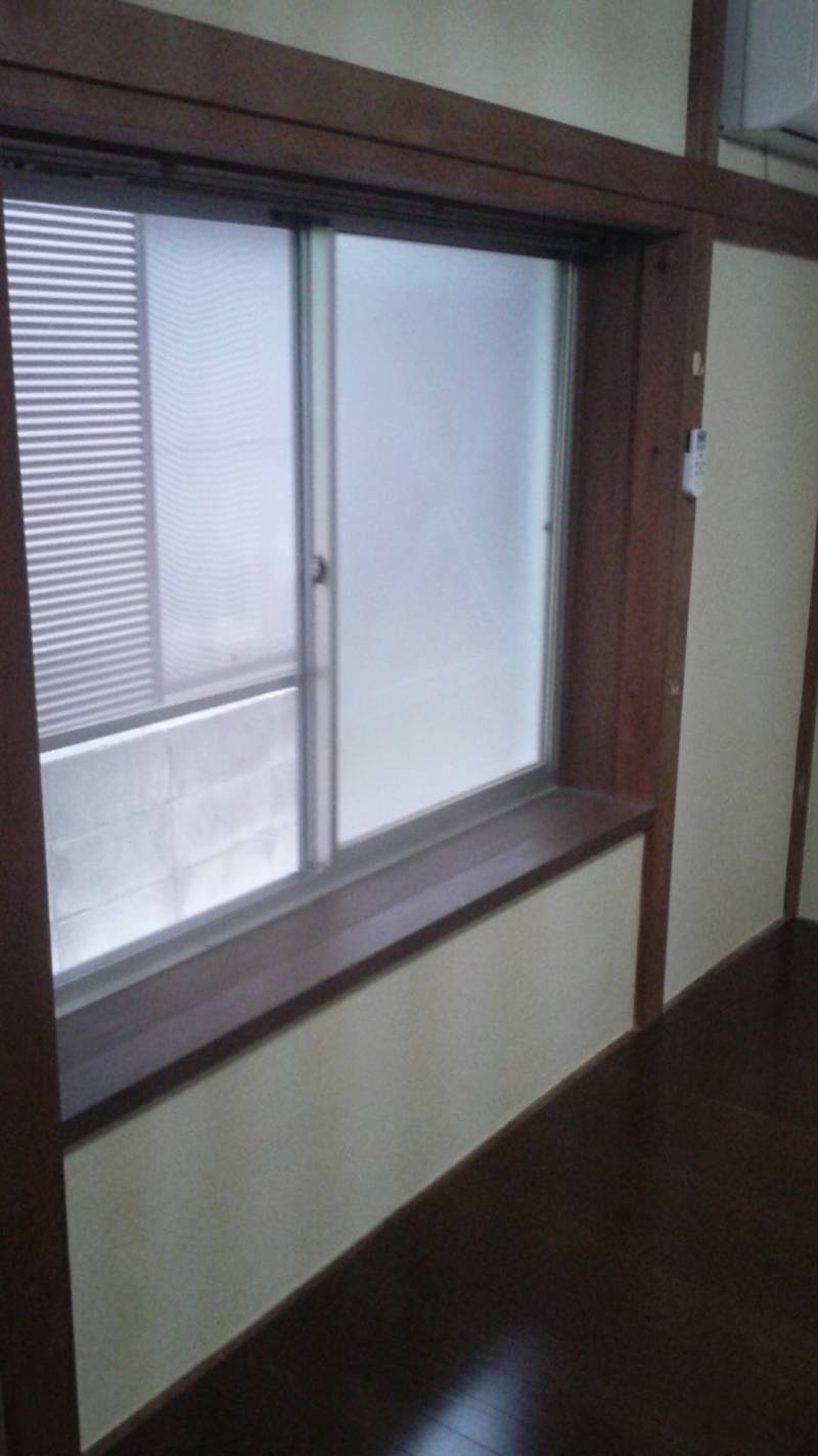 明るい出窓部分も嬉しいです