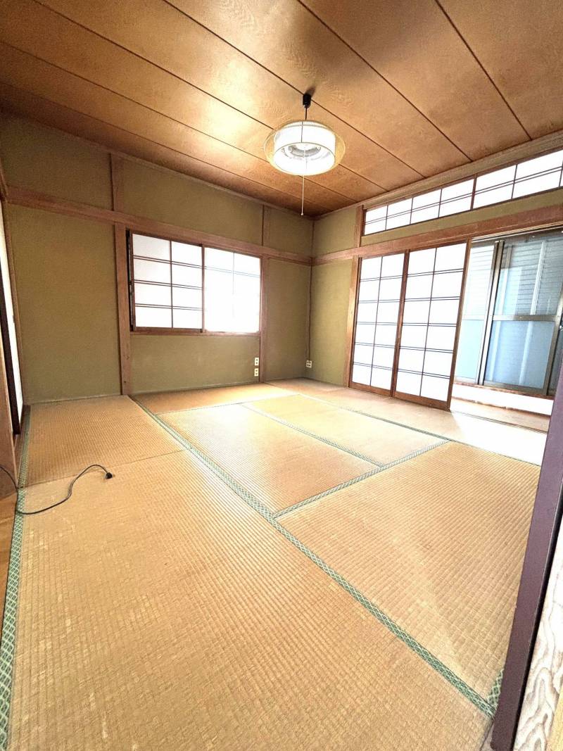 二階の8帖和室