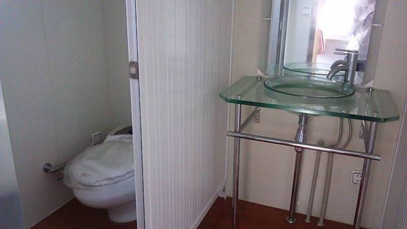 洗面所とトイレ