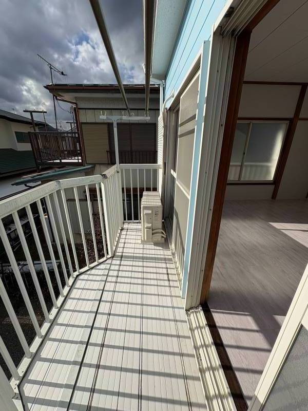 バルコニーも十分な広さがあり、日の光がしっかり入ります！