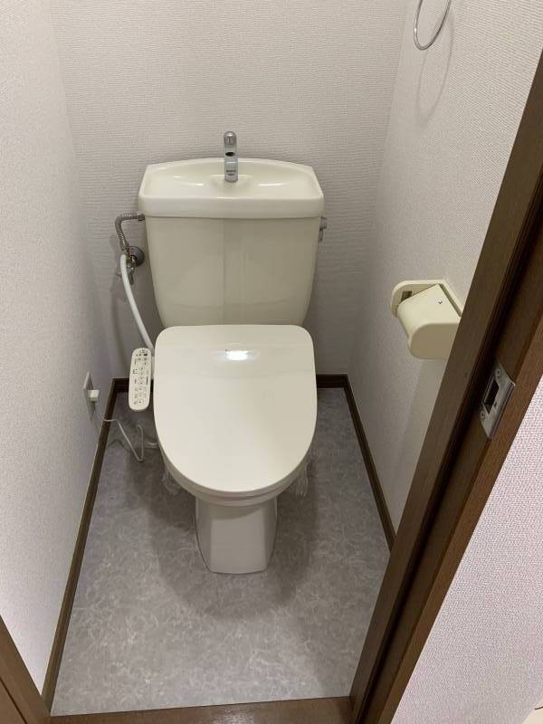 ウォシュレット新品。