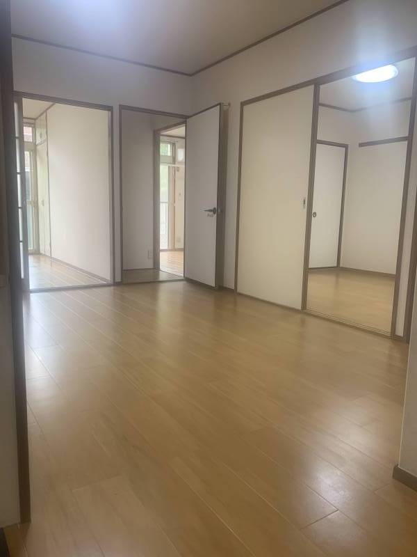 とても広々した室内が見渡せます！