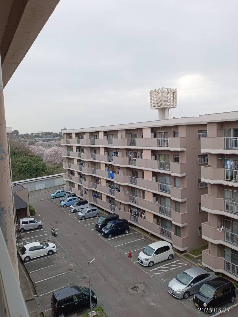 敷地内に駐車場を確保しています