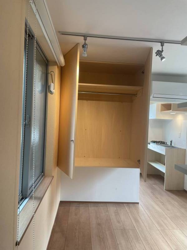 たくさんの洋服が入るクローゼット。