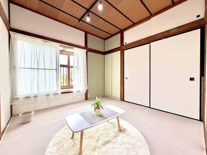 明るさと和の趣が調和する空間。収納も広々ばっちり。