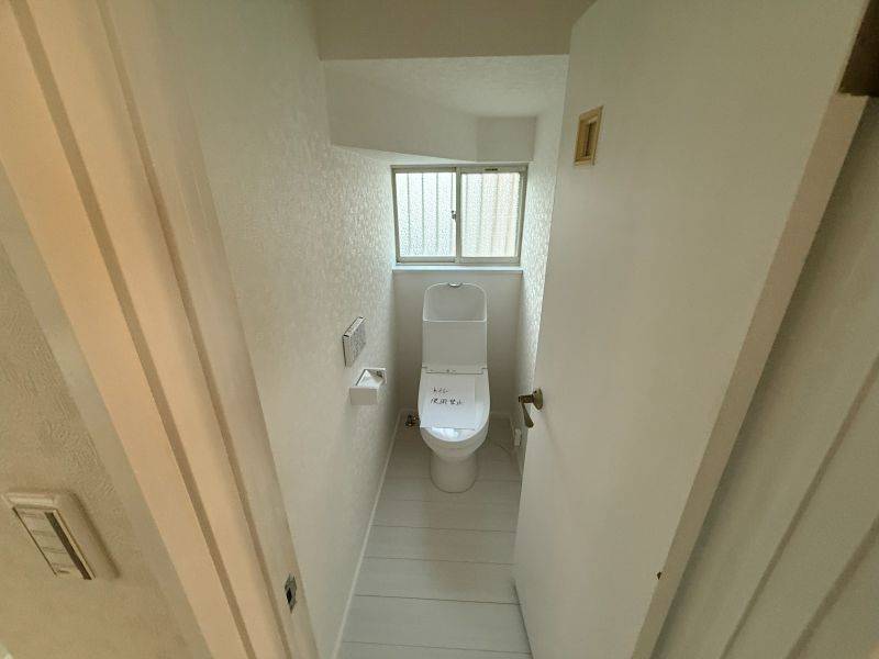 トイレ新規交換