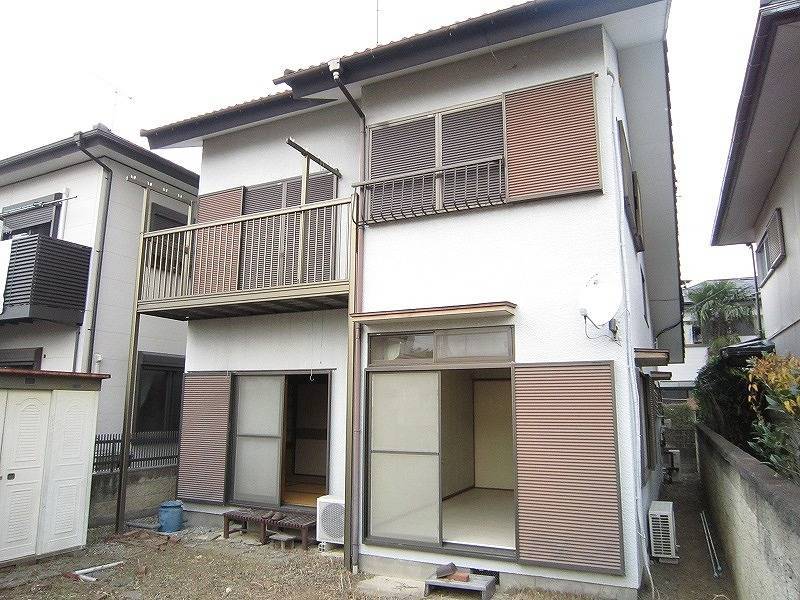 裏側には専用の庭も付いています。